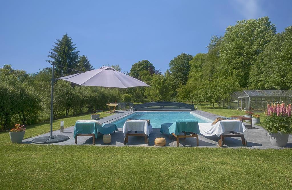 Le Logis Du Regisseur Bed and Breakfast Charny-Oree-de-Puisaye Eksteriør billede