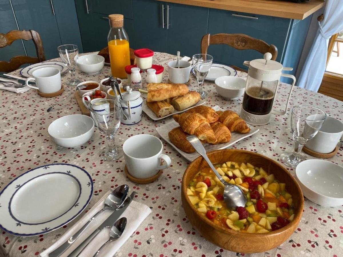 Le Logis Du Regisseur Bed and Breakfast Charny-Oree-de-Puisaye Eksteriør billede